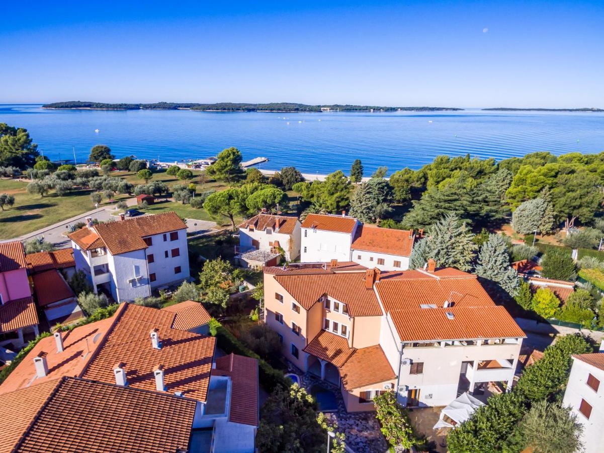 Apartment Mirela 2145 Fažana Eksteriør bilde