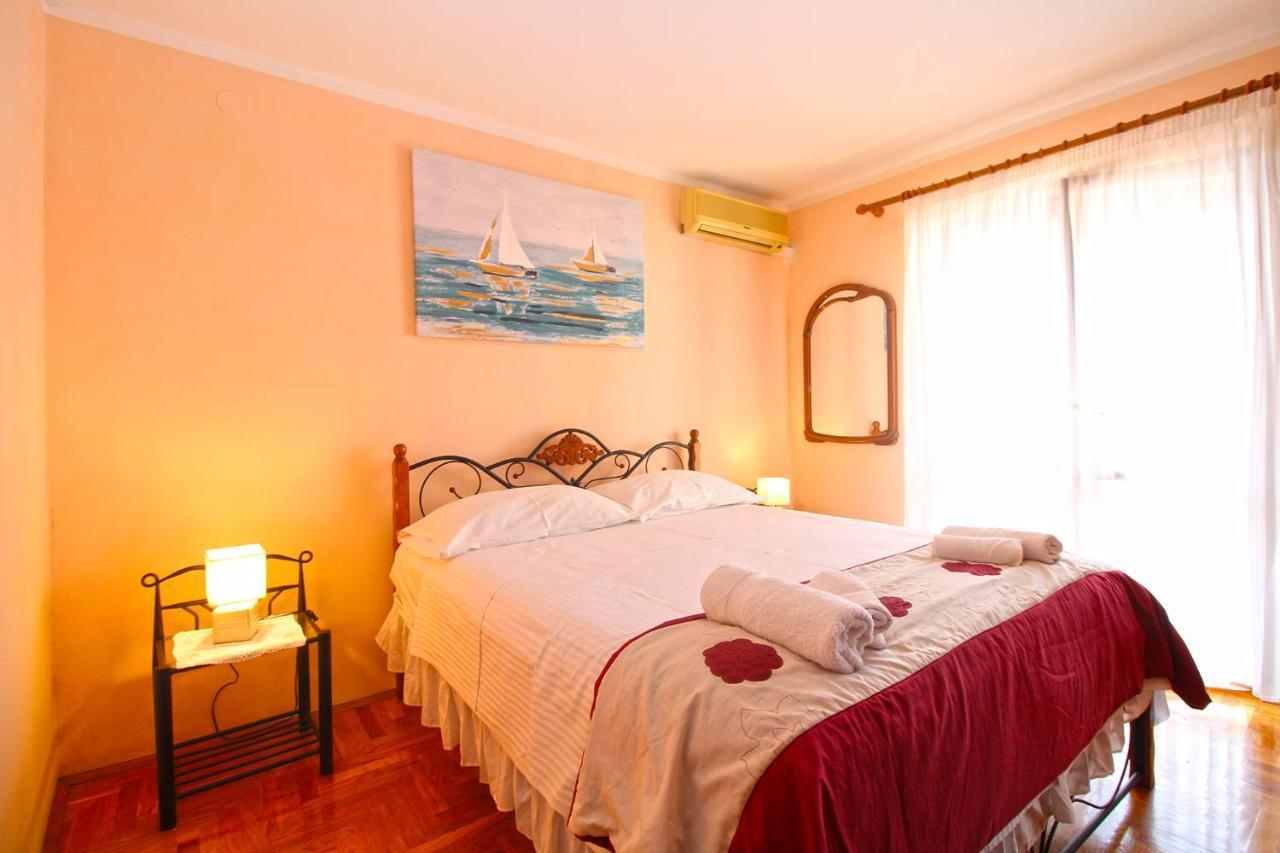 Apartment Mirela 2145 Fažana Eksteriør bilde
