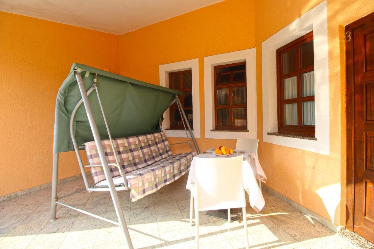 Apartment Mirela 2145 Fažana Eksteriør bilde
